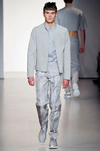 Look 36
